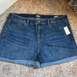 Old Navy Women’s Cuffed Jean Shorts 16